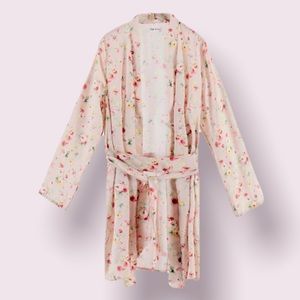Zara satin effect floral print kimono robe / dressing gown.